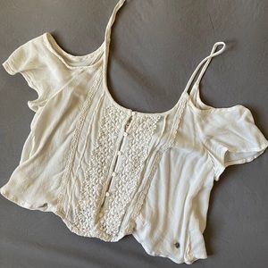 🌸 5 for $50 - Hollister Off the Shoulder Top